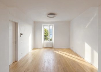 Two-room apartment Lesa - photo 10