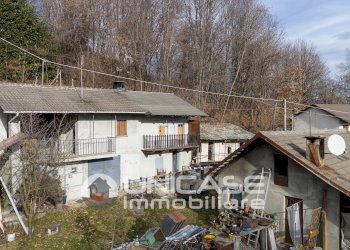 Facciata - Casa semi indipendente Via Bergera, 163, Bagnolo Piemonte - foto 10