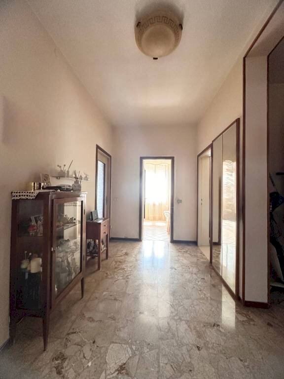 Four-room apartment Medesano - photo 1