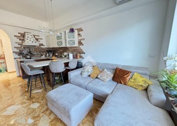 Appartamento Via di pino, Genova (zona Molassana) - foto 13