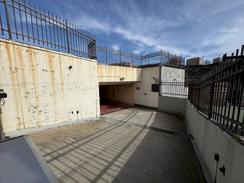 Box Genova (neighborhood Sampierdarena) - photo 2