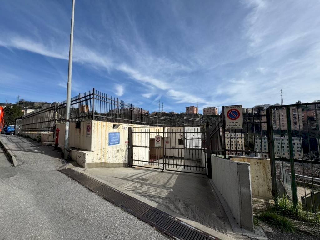 Box Genova (neighborhood Sampierdarena) - photo 3