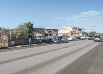 Foto 1 - Capannone Via Raffaello Sanzio
 
4, Tarquinia - foto 1