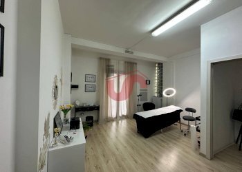 Foto 1 - Commercial Premises Via Vanvitelli, Benevento - photo 1