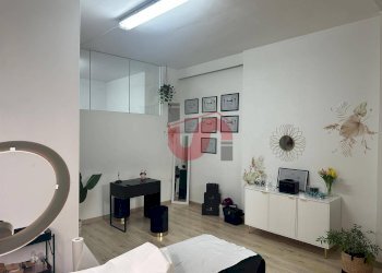 Foto 3 - Commercial Premises Via Vanvitelli, Benevento - photo 3