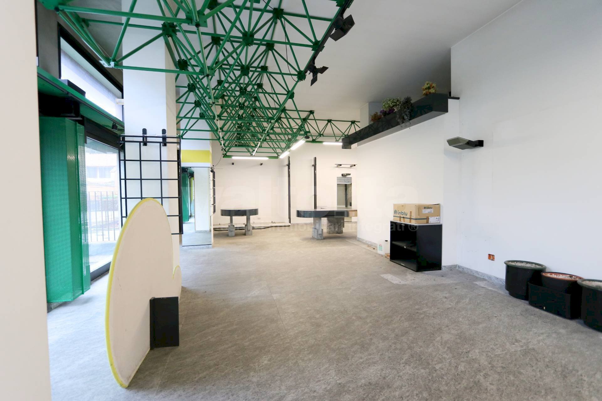 Foto 3 - Negozio Via Laghetto
 
18, Desio - foto 3