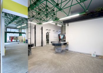 Foto 4 - Negozio Via Laghetto
 
18, Desio - foto 4