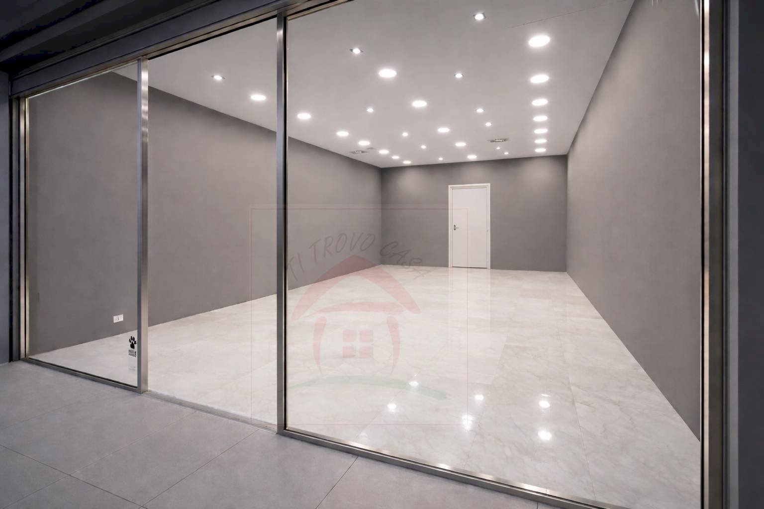 Foto 1 - Locale Commerciale Via Tamarisi
 
2, Pergine Valsugana - foto 1