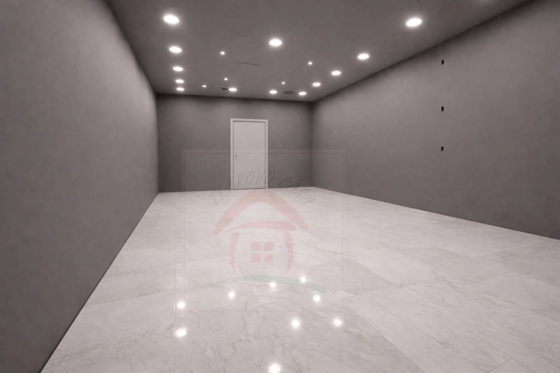 Foto 2 - Locale Commerciale Via Tamarisi
 
2, Pergine Valsugana - foto 2