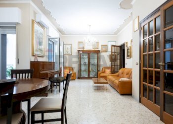 Sala da pranzo - Four-room apartment Via Cornole di Ruccia
 
46, Modugno - photo 7