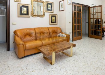 Soggiorno - Four-room apartment Via Cornole di Ruccia
 
46, Modugno - photo 9