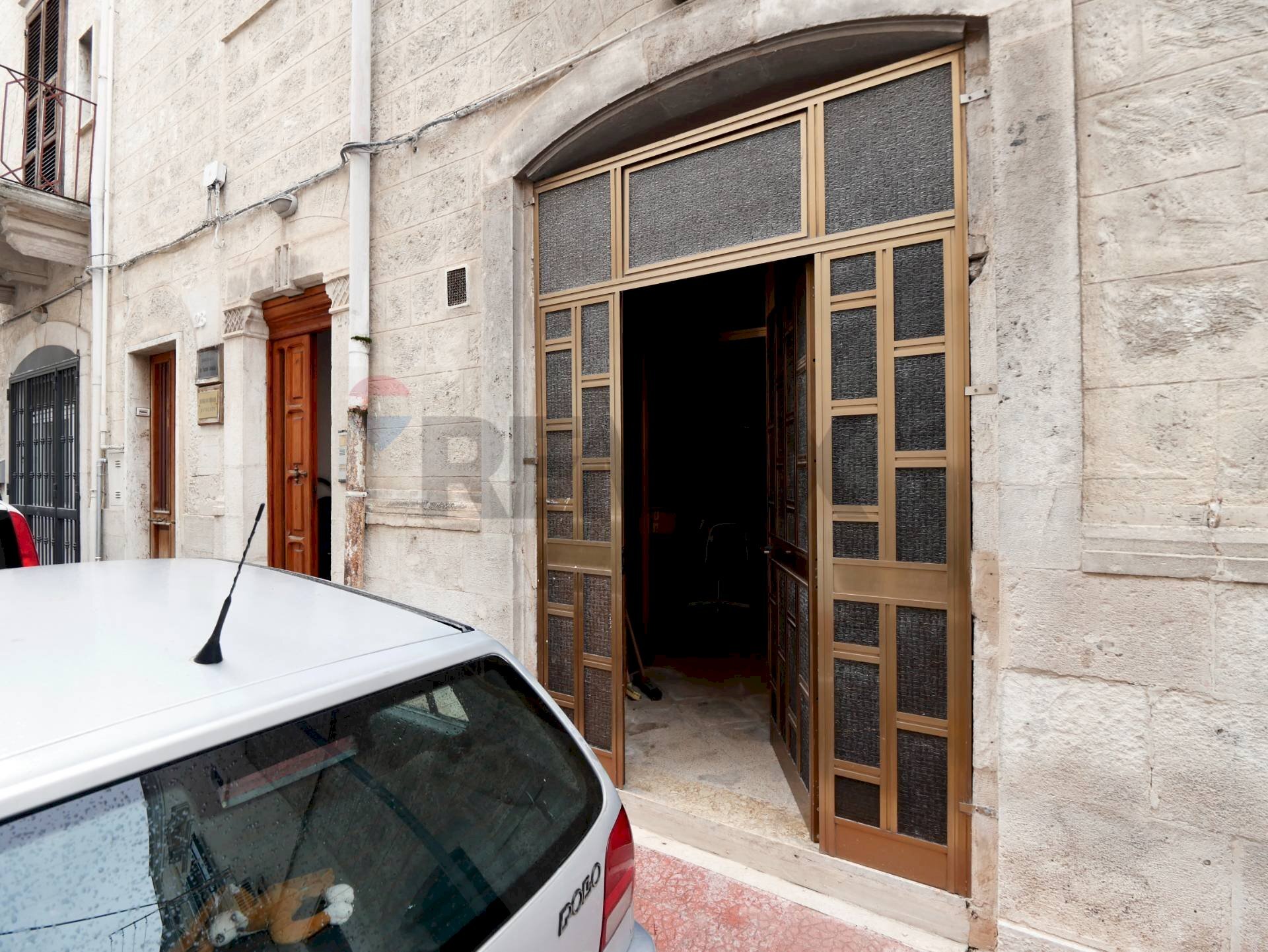 Edificio all\'aperto - Bilocale Via Carlo Alberto
 
22-24, Triggiano - foto 3