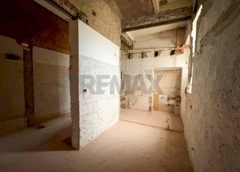 Stanza vuota - Loft Via Dalmazia
 
12, Varese - foto 13