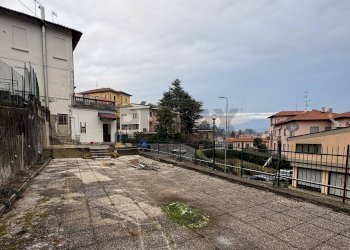 Terrazza - Locale Commerciale Via Dalmazia
 
12, Varese - foto 15