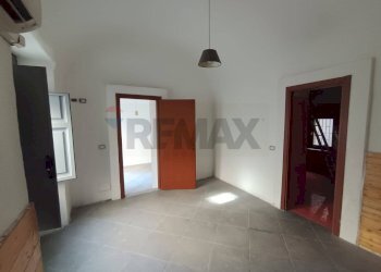 Stanza vuota - Trilocale Via Romeo
 
80, Acireale - foto 7