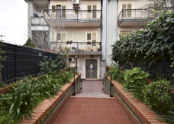 Edificio all\'aperto - Trilocale VIA SOTTOTENENTE CANTONE
 
10, Mascalucia - foto 3