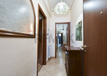 Hall / corridoio - Trilocale VIA SOTTOTENENTE CANTONE
 
10, Mascalucia - foto 5