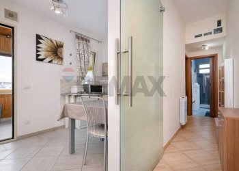 Hall / corridoio - Trilocale VIA SOTTOTENENTE CANTONE
 
10, Mascalucia - foto 11