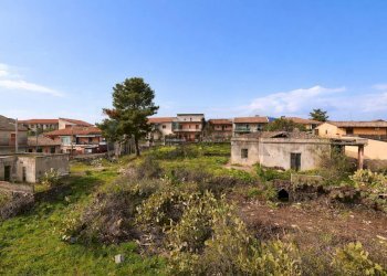 Edificio all\'aperto - Trilocale VIA SOTTOTENENTE CANTONE
 
10, Mascalucia - foto 23