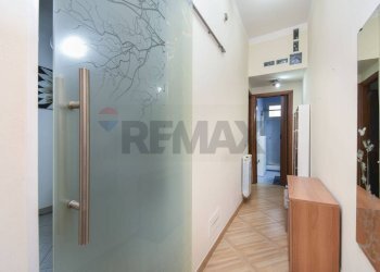 Hall / corridoio - Trilocale VIA SOTTOTENENTE CANTONE
 
10, Mascalucia - foto 25