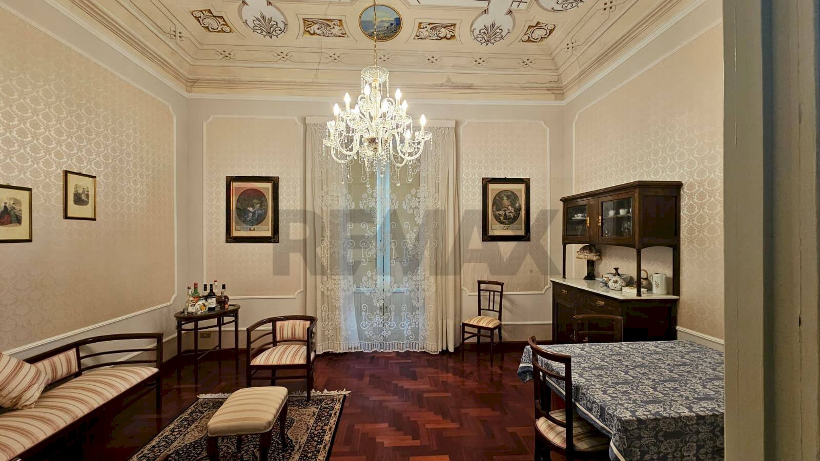 Sala da pranzo - Casa semi indipendente Via Cordici
 
15, Erice - foto 1