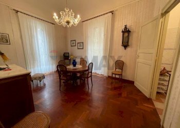 Sala da pranzo - Casa semi indipendente Via Cordici
 
15, Erice - foto 7