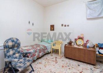 Camera / camera da letto - Appartamento via prima  retta di levante
 
204, Belpasso - foto 31