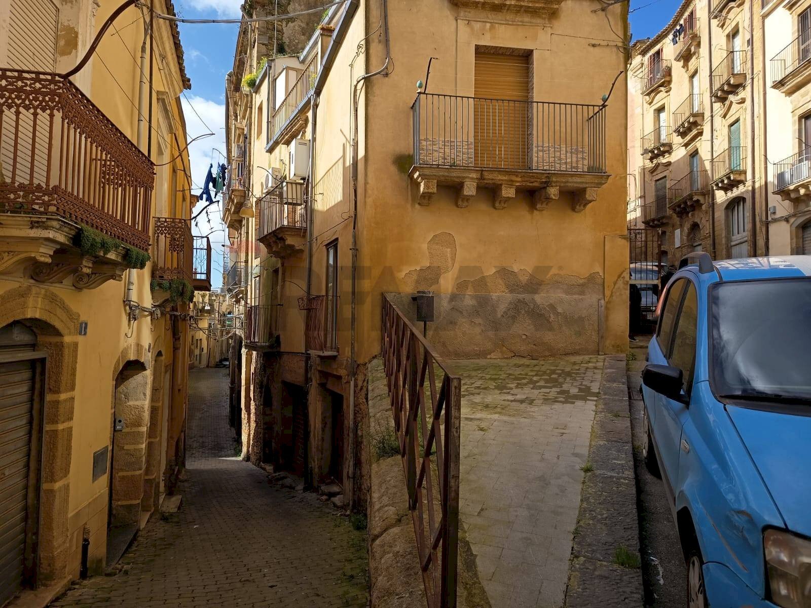 Edificio all\'aperto - Casa indipendente san bonaventura
 
41, Caltagirone - foto 3
