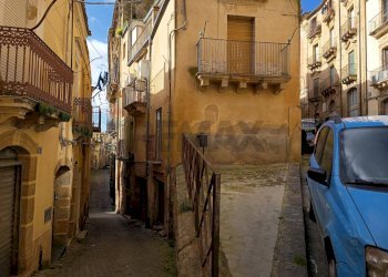 Edificio all\'aperto - Casa indipendente san bonaventura
 
41, Caltagirone - foto 3