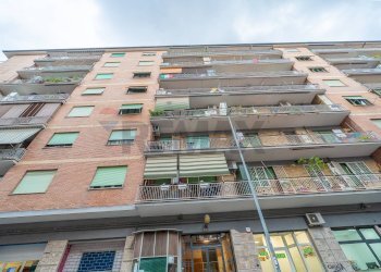 Edificio all\'aperto - Quadrilocale Via Attio Labeone, Roma - foto 2