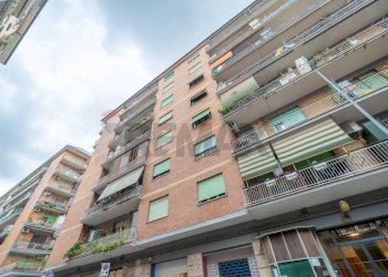 Edificio all\'aperto - Quadrilocale Via Attio Labeone, Roma - foto 3