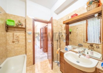 Bagno - Quadrilocale Via Attio Labeone, Roma - foto 31