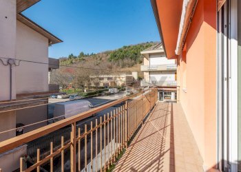 Balcone - Casa indipendente Via Montessori
 
11, Rosora - foto 7