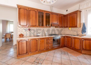 Cucina - Casa indipendente Via Montessori
 
11, Rosora - foto 8