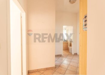 Hall / corridoio - Casa indipendente Via Montessori
 
11, Rosora - foto 11