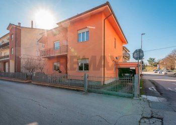 Casa all\'aperto - Casa indipendente Via Montessori
 
11, Rosora - foto 37