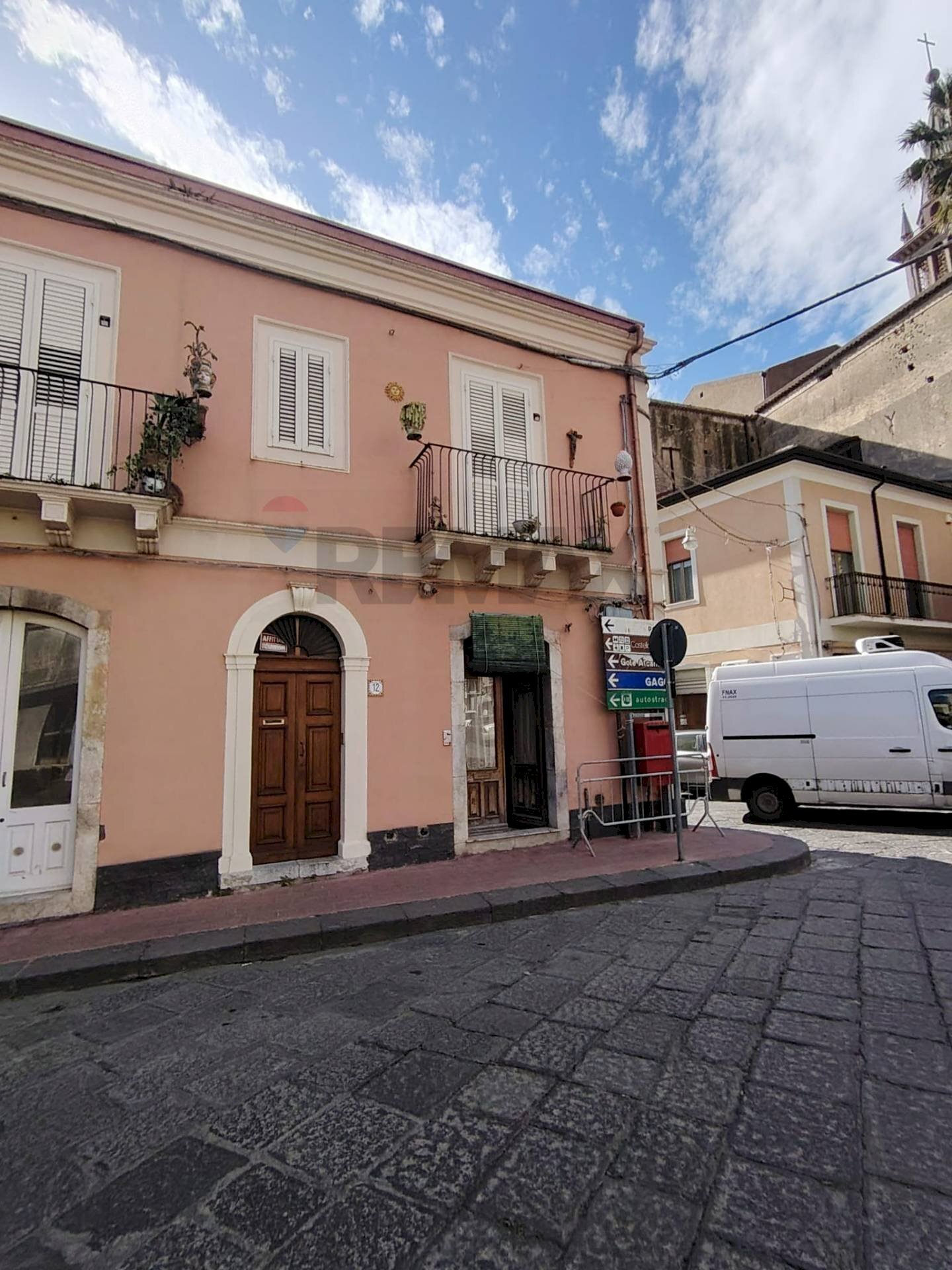 Edificio all\'aperto - Independent house PIAZZA DANTE ALIGHIERI
 
13, Calatabiano - photo 2