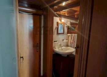 Bagno - Independent house PIAZZA DANTE ALIGHIERI
 
13, Calatabiano - photo 9