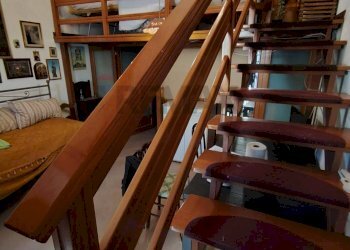 Scale - Independent house PIAZZA DANTE ALIGHIERI
 
13, Calatabiano - photo 12