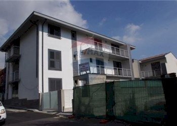 Edificio all\'aperto - Trilocale Via Etnea
 
49, Pedara - foto 4