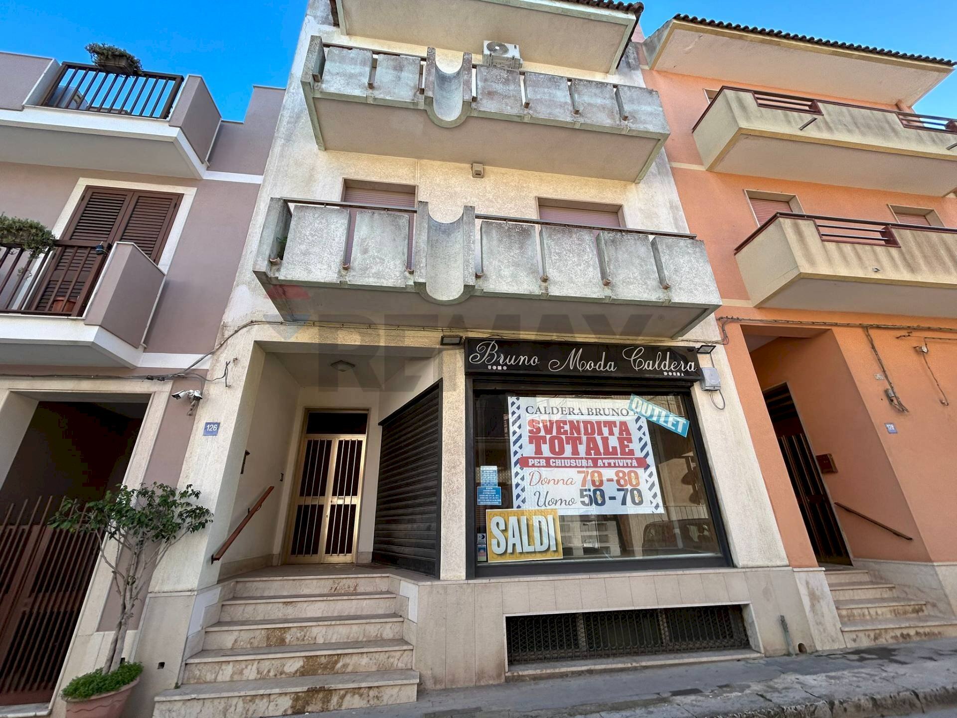 Edificio all\'aperto - Casa indipendente Via Guglielmo Pepe 126, Pachino - foto 1