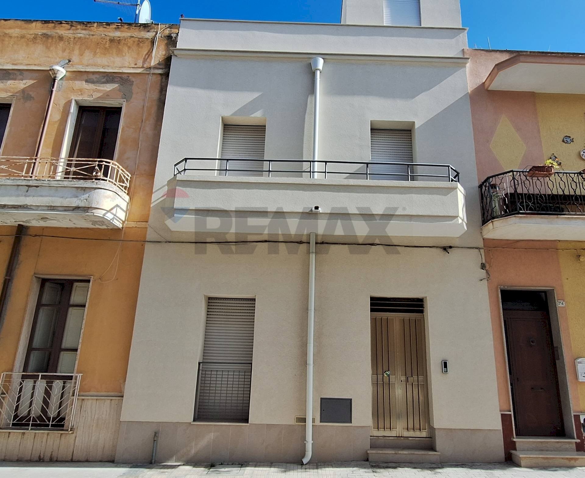 Edificio all\'aperto - Casa indipendente Via Carlo Pisacane
 
72, Pachino - foto 1