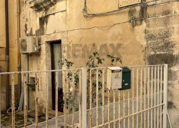 Edificio all\'aperto - Monolocale Via dei tintori
 
26, Siracusa - foto 17
