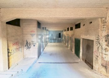 Parcheggio - Box Via Tisia
 
112, Siracusa - foto 6