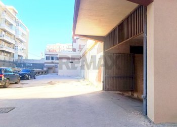 Edificio all\'aperto - Box Via Tisia
 
112, Siracusa - foto 8