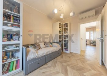 Camera / camera da letto - Three-room apartment VIA DELLE BALEARI, Roma - photo 24