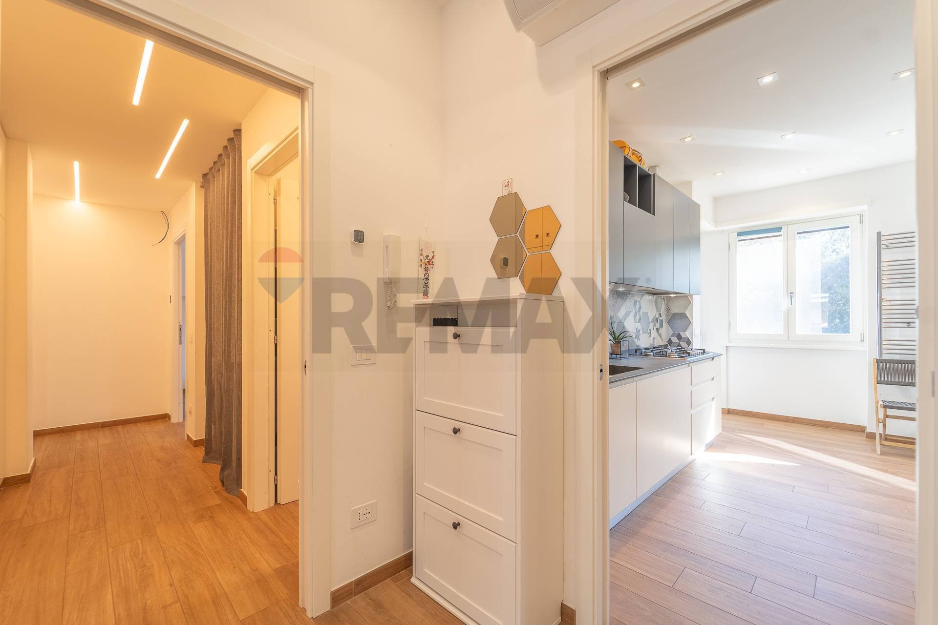 Hall / corridoio - Trilocale Via Mar Glaciale Artico, Roma - foto 3