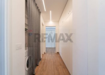 Hall / corridoio - Three-room apartment Via Mar Glaciale Artico, Roma - photo 34