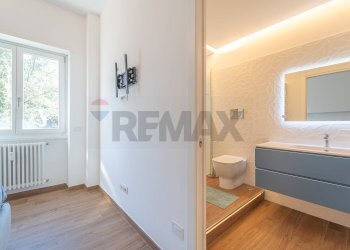 Bagno - Three-room apartment Via Mar Glaciale Artico, Roma - photo 41