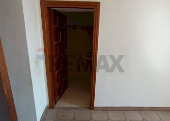 Stanza vuota - Casa indipendente Santi Cosma e Damiano - foto 34